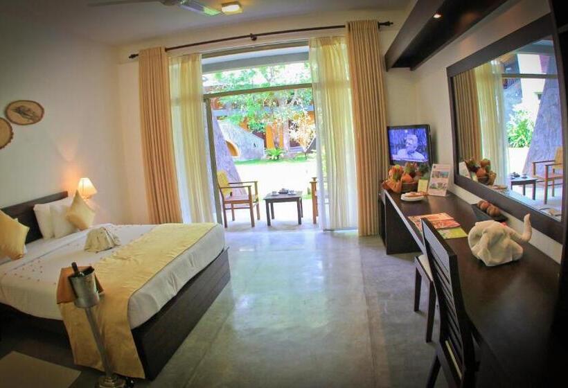 Номер Deluxe, Grand Udawalawe Safari Resort