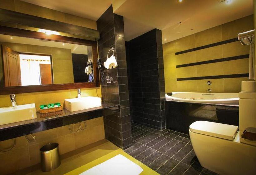 Люкс, Grand Udawalawe Safari Resort