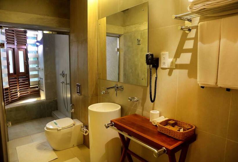 Люкс, Grand Udawalawe Safari Resort