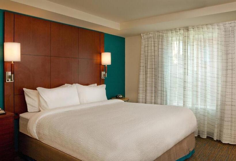 带大床的标准工作室, Residence Inn By Marriott Syracuse Downtown At Armory Square