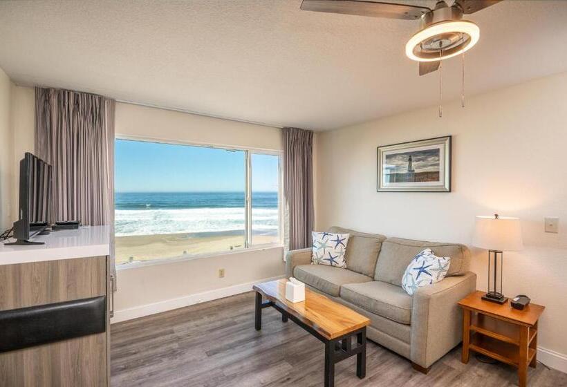 자쿠지 스위트, Sailor Jack Oceanfront Motel