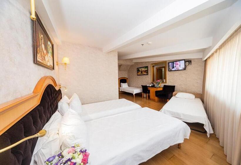 スーペリアの４人部屋, Aprilis Hotel   Special Category