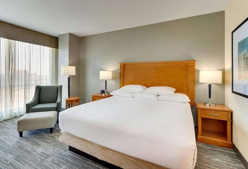 Номер Deluxe, Drury Inn & Suites Orlando Near Universal Orlando Resort