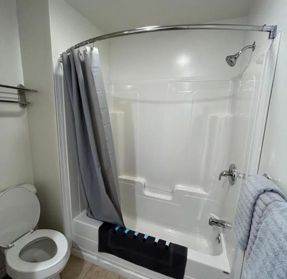 Номер Стандарт, Lake View Inn