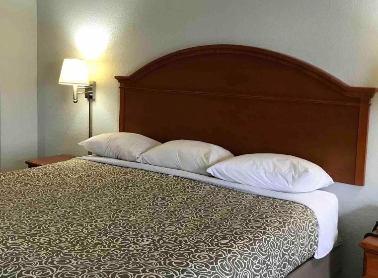 Стандартный Номер Кровать Кинг, Walnut Inn   Checotah