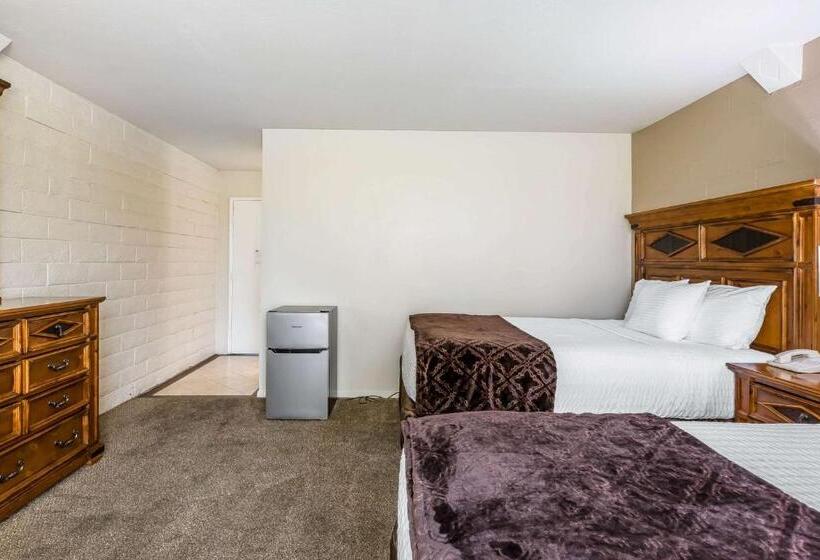 Номер Стандарт, Econo Lodge Lake Elsinore Casino