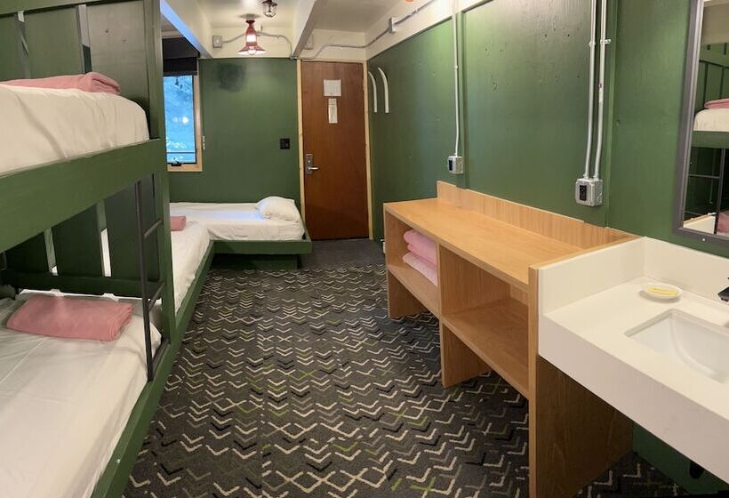 Четырехместный Номер Стандарт, The Hostel
