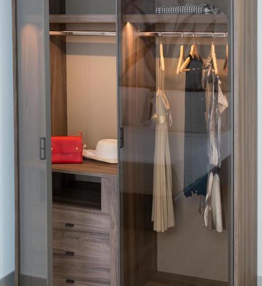 اتاق خانوادگی, Elys Suites