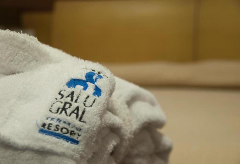 Полулюкс, El Salugral Termal Resort