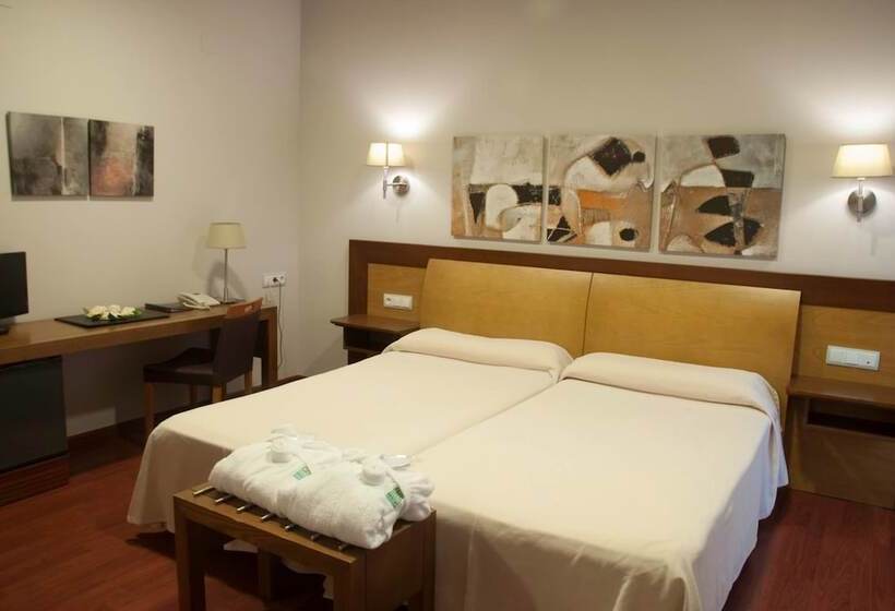 Номер Стандарт с Террасой, El Salugral Termal Resort