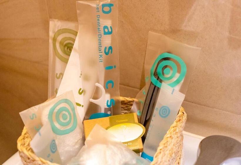 اتاق استاندارد چهار تخته, Hostal Matheu