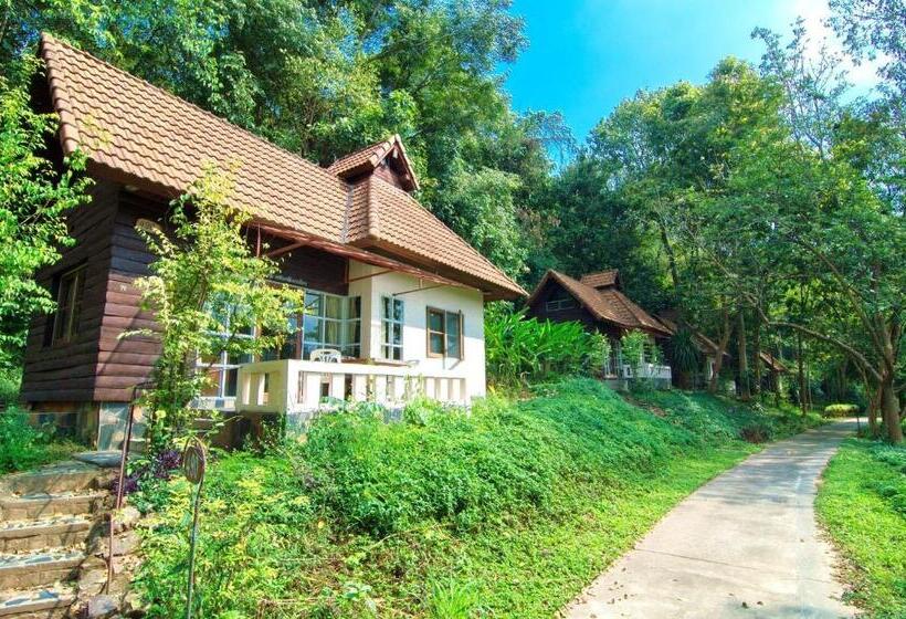 Студия Стандарт, Sappraiwan Elephant Resort & Sanctuary