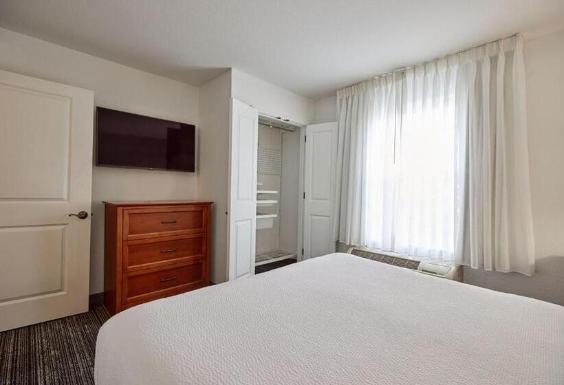 Люкс 2 Спальни, Towneplace Suites Medford