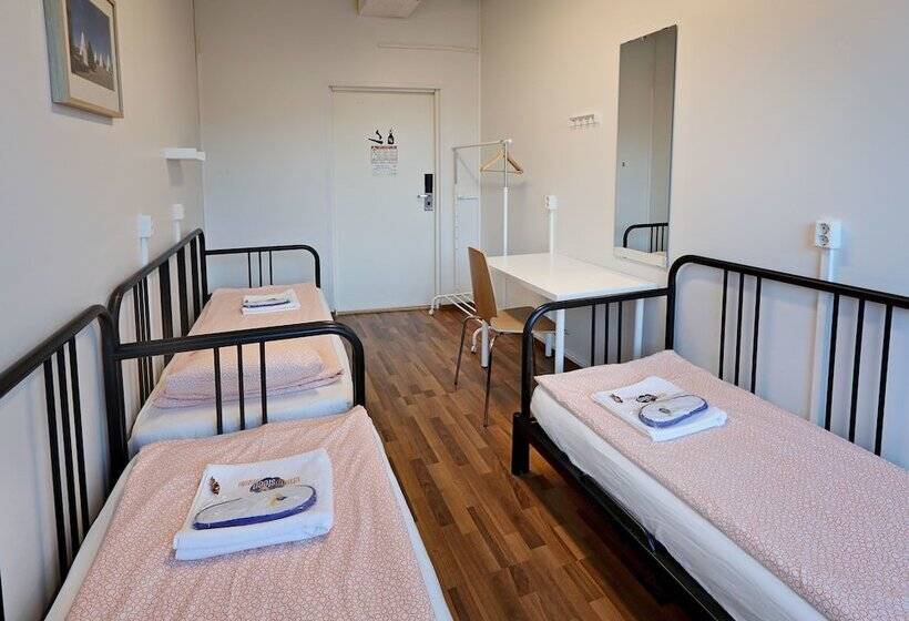 Трехместный Номер Стандарт Совместная Ванная, Cheapsleep Hostel Helsinki