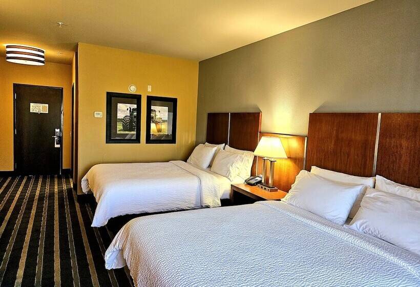 스탠다드 룸, Holiday Inn Express & Suites Perry National Fairground Area, An Ihg