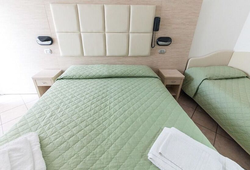 Quarto Triplo Standart, Corallo