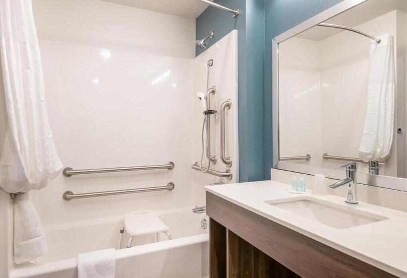 Номер Стандарт Кровать Кинг Адаптированный для Инвалидов, Woodspring Suites Broomfield Westminster