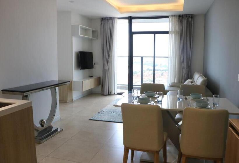 디럭스 패밀리 룸, The Penthouse Residence