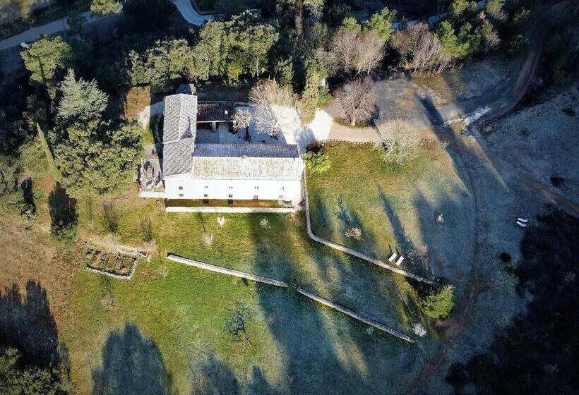 Номер Стандарт Вид на Сад, Les Jardins De Falguière