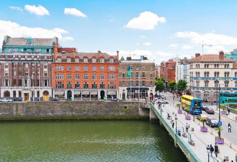 سوئیت با چشم‌انداز رودخانه, Templebar Rooms