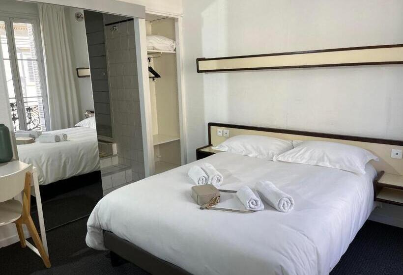 Номер Стандарт Трехместный, Brit Hotel Des Grands Hommes   Bordeaux Centre