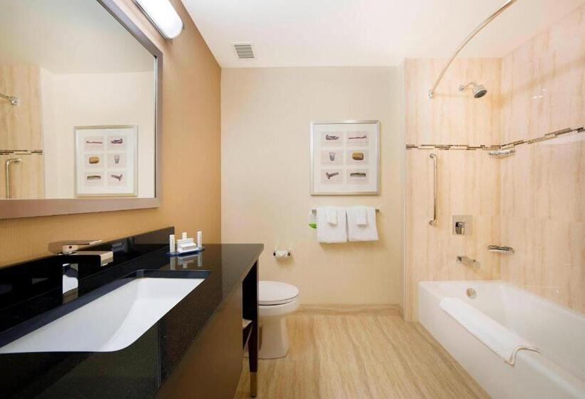 スタンダードルーム, Courtyard By Marriott Montreal Downtown
