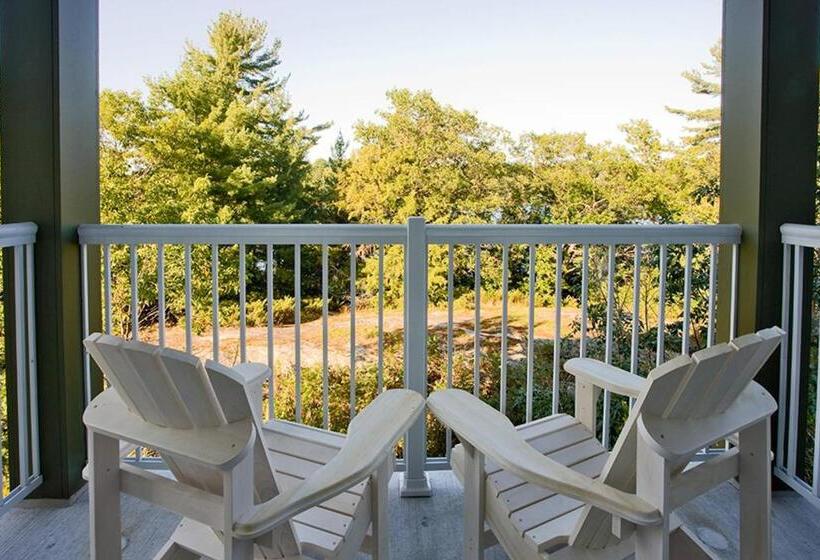Люкс Кровать Кинг, Residence Inn By Marriott Gravenhurst Muskoka Wharf