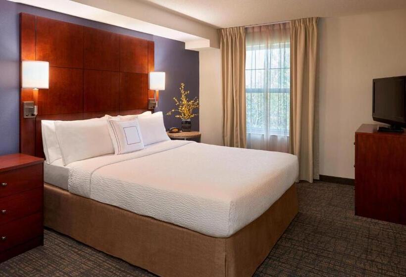 إستوديو قياسى سرير ملكى, Residence Inn By Marriott Gravenhurst Muskoka Wharf