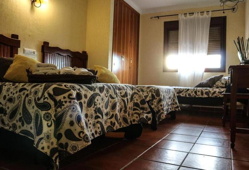 スタンダードトリプルルーム, Hostal Rural La Plata Parking Incluido