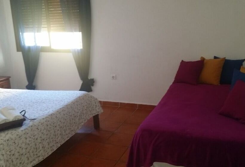 スタンダードトリプルルーム, Hostal Rural La Plata Parking Incluido