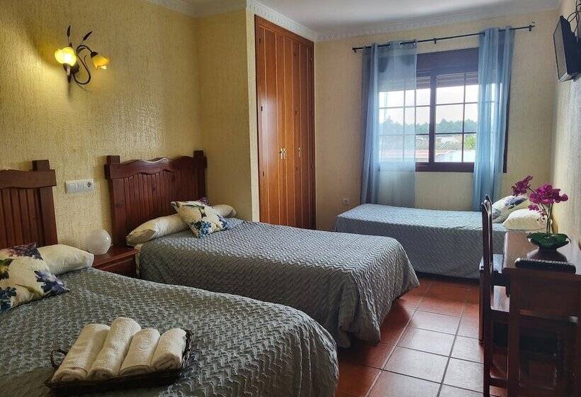 スタンダードトリプルルーム, Hostal Rural La Plata Parking Incluido