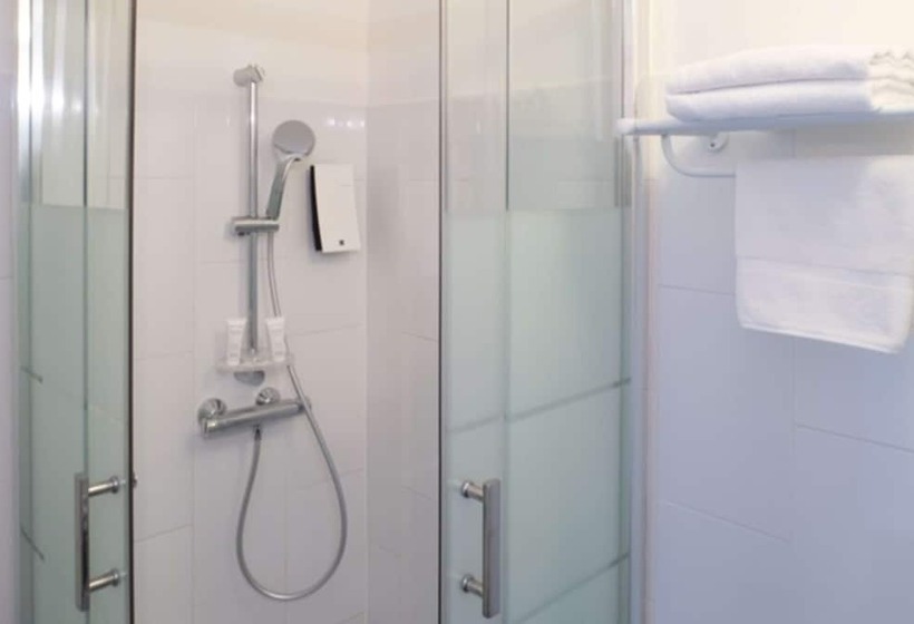 Номер Superior Вид на Парк, Best Western Hôtel Des Thermes   Balaruc Les Bains Sète