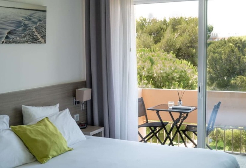 Номер Superior Вид на Парк, Best Western Hôtel Des Thermes   Balaruc Les Bains Sète