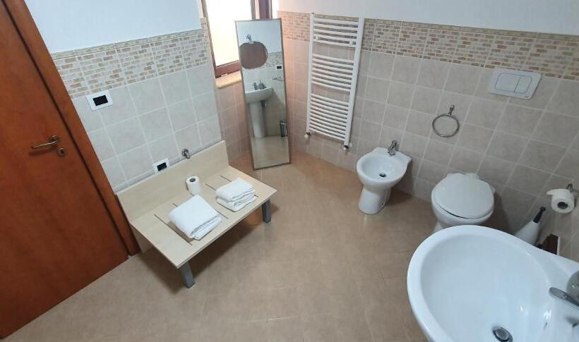 Трехместный Номер Комфорт, Villa Laregina
