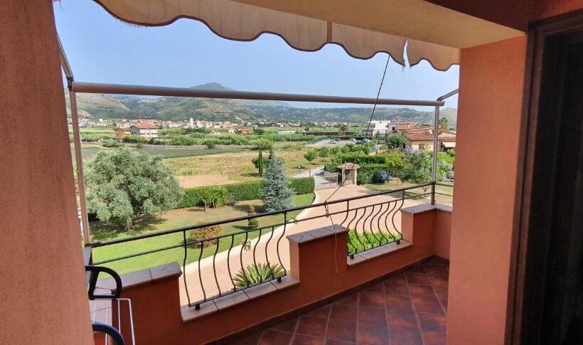 Номер Стандарт с Террасой, Villa Laregina