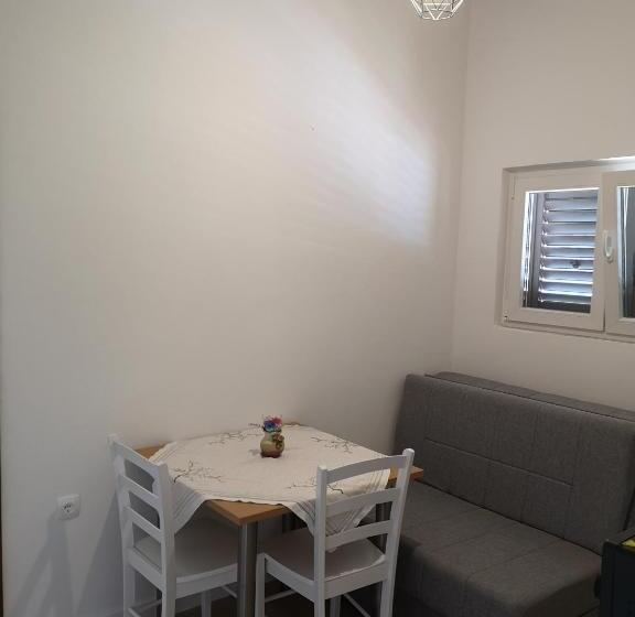 Апартаменты 1 Спальня Вид на Море с Балконом, Guest House Pikala