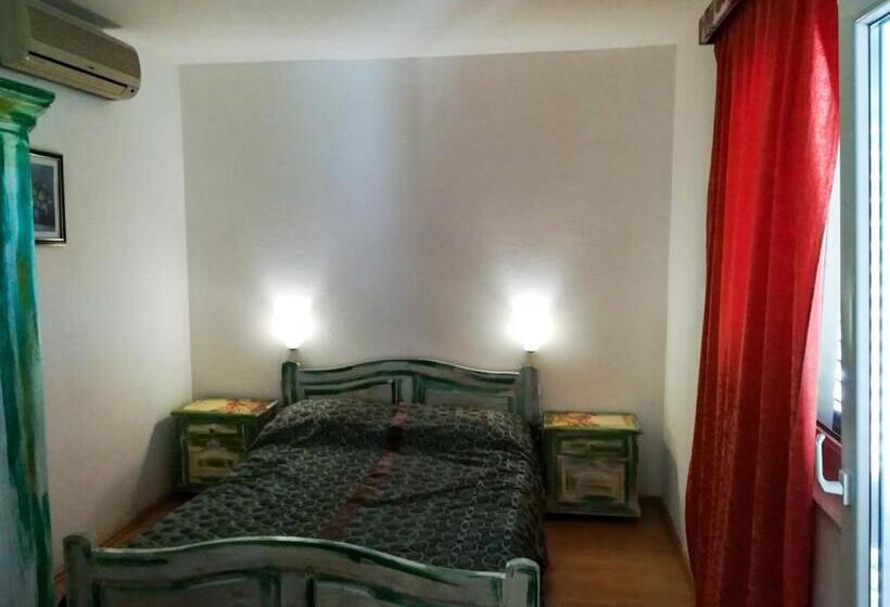 Номер Стандарт Вид на Море, Guest House Pikala