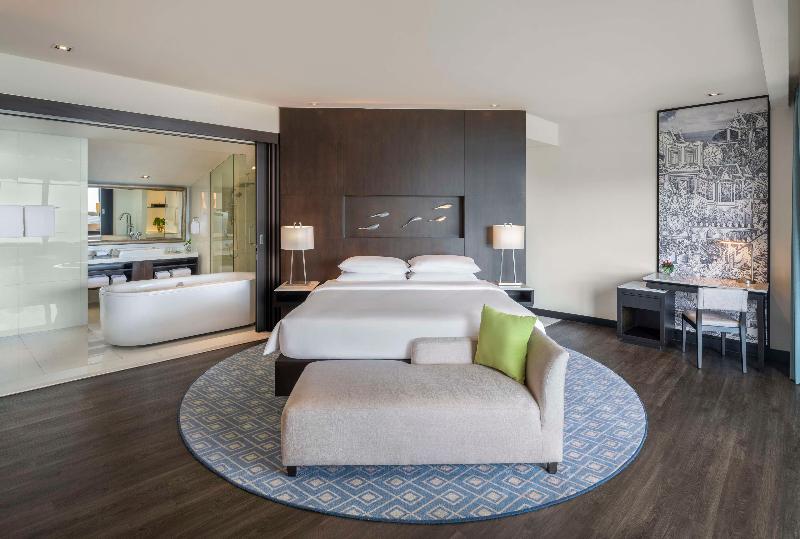 キングサイズベッドのクラブルーム, Hyatt Regency Phuket Resort