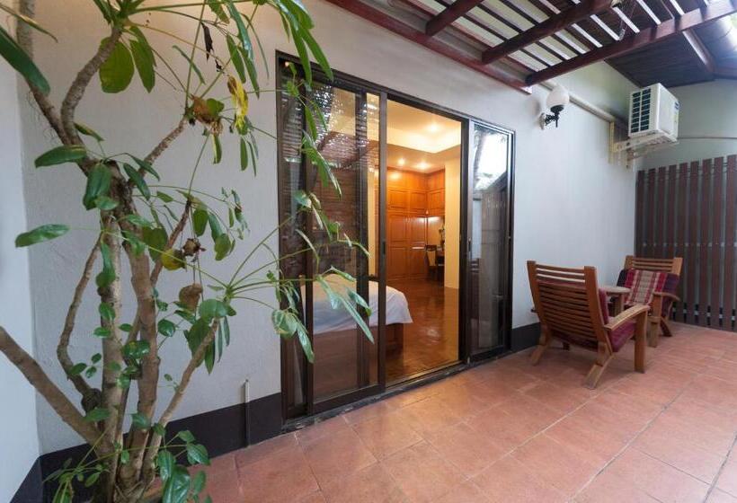سوییت جونیور, Ruen Ariya Resort