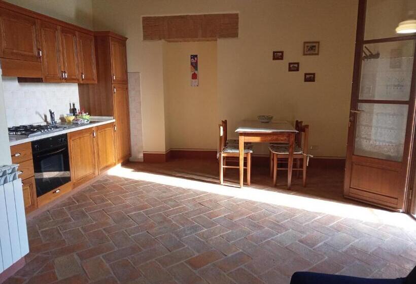 Апартаменты 2 Спальни, Agriturismo Collesassi