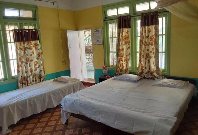 Quarto Estandar com Sacada, Johnson S Homestay   Ecohouseboat