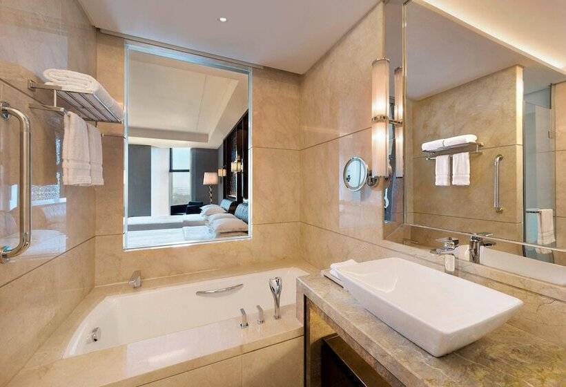 Номер Стандарт, Sheraton Changchun Jingyuetan