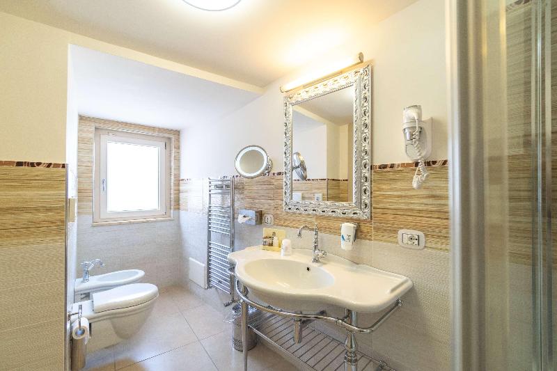 Pokój Rodzinny, Best Western Plus Hotel Perla Del Porto