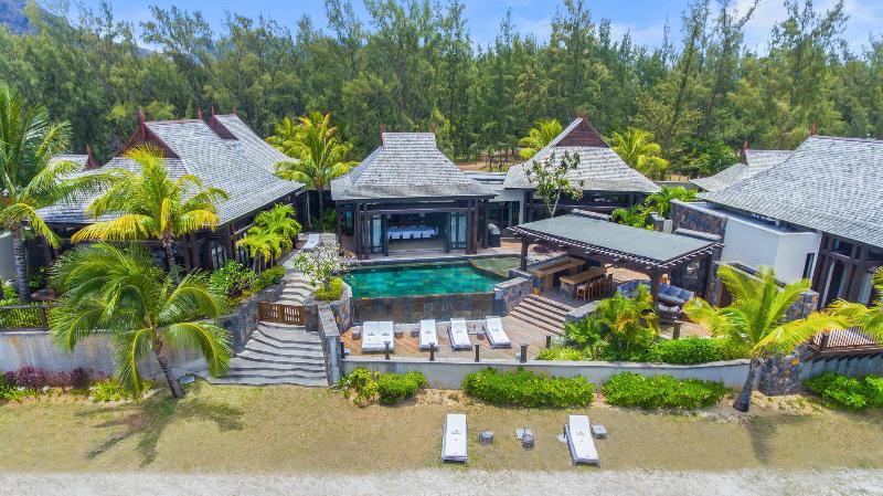 ویلای 4 خوابه, The St Regis Le Morne Resort, Mauritius