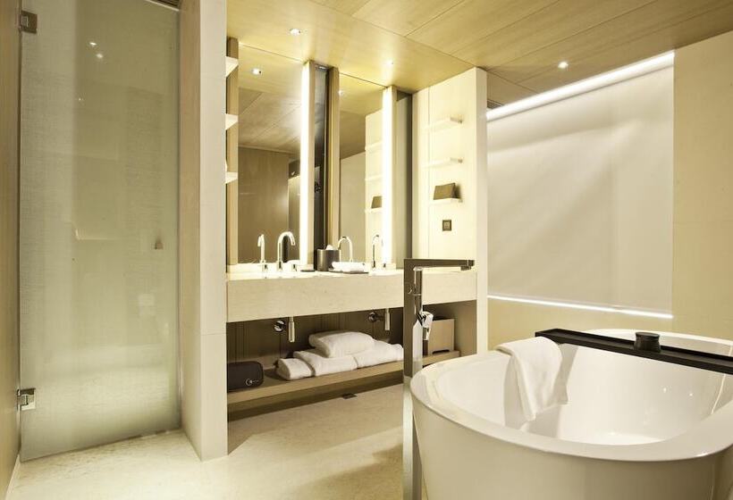 Номер Deluxe, The East Hotel Hangzhou