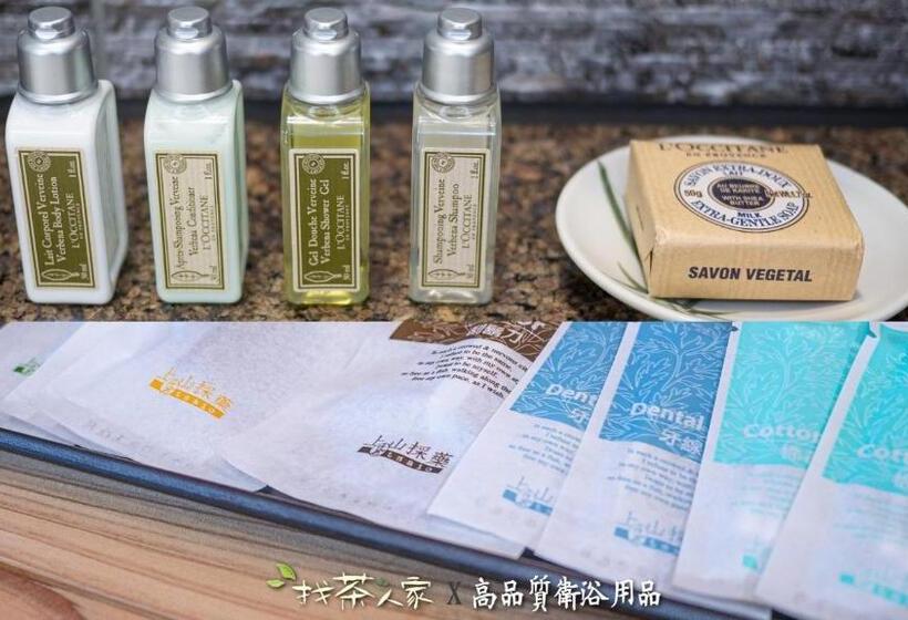 اتاق لوکس, Alishan Hinoki B&b