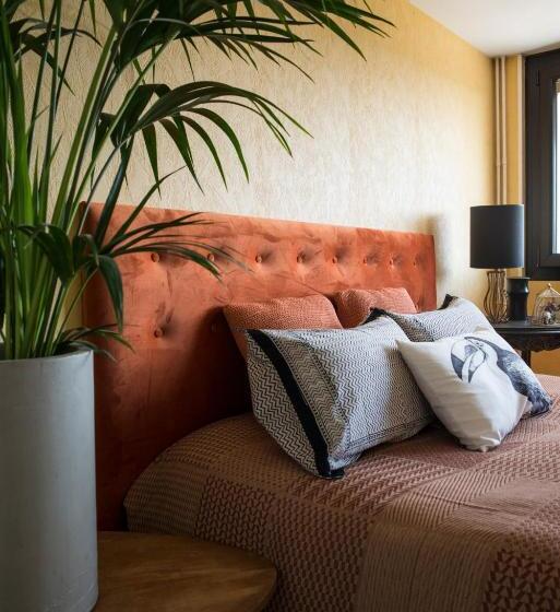 Номер Стандарт Вид на Сад, Chambre Avec Vue