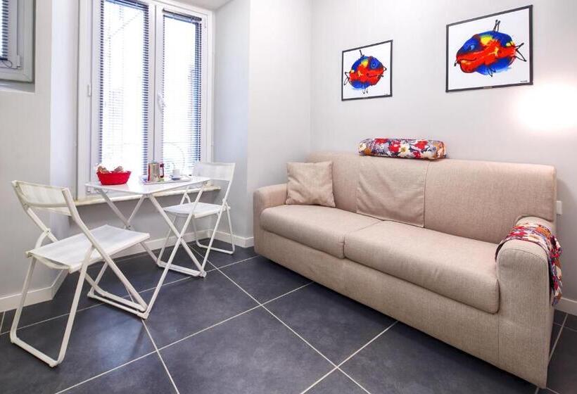 Junior Familien Suite, Nearhome Smart Suites Guest House