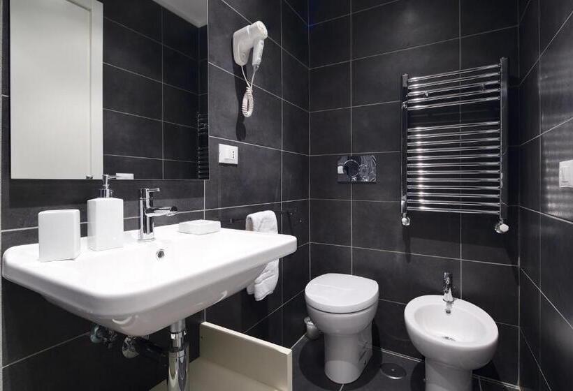 Basis Zimmer, Nearhome Smart Suites Guest House