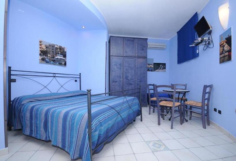 Comfort Kolmen Hengen Huone, Sun Tower Beach Apartments